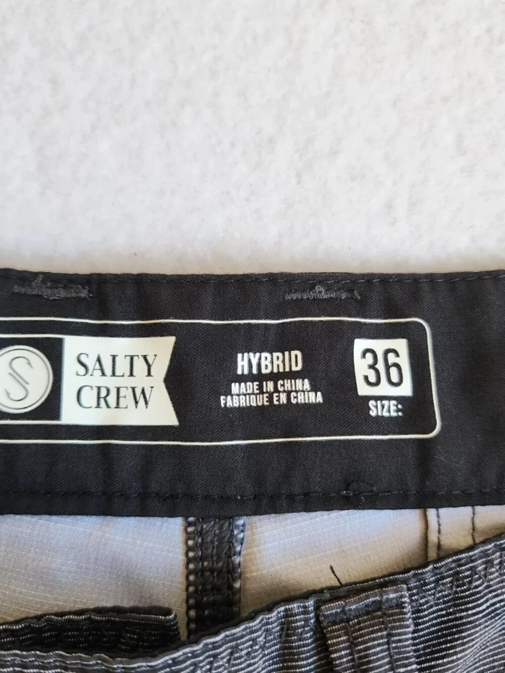 Salty Crew camo hybrid shorts Size 36